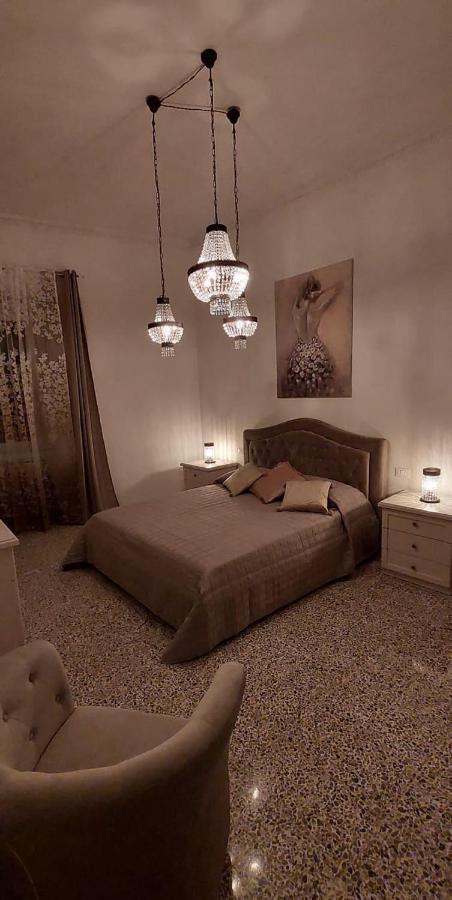 ブラッチャーノLa Casa Sotto Il Castelloアパートメント エクステリア 写真