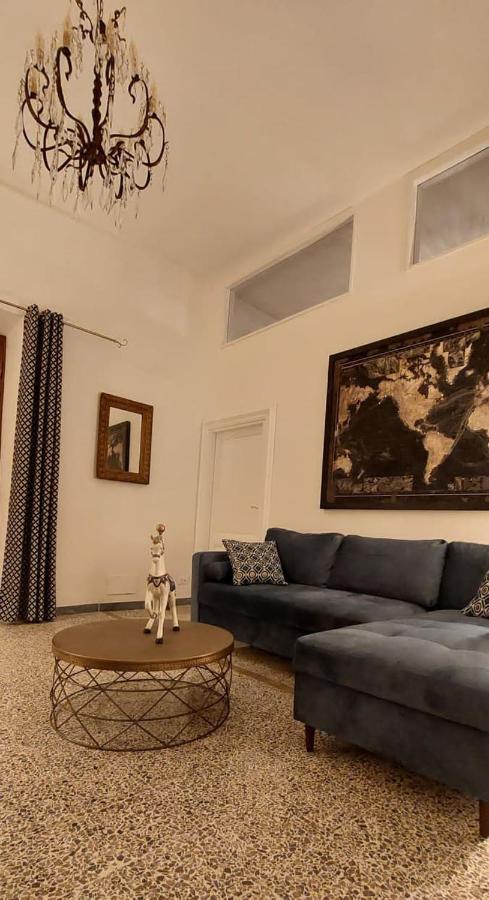 ブラッチャーノLa Casa Sotto Il Castelloアパートメント エクステリア 写真