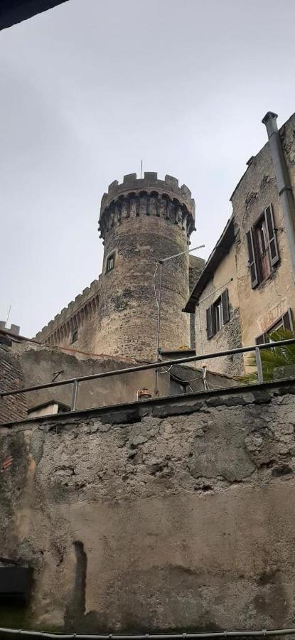 ブラッチャーノLa Casa Sotto Il Castelloアパートメント エクステリア 写真