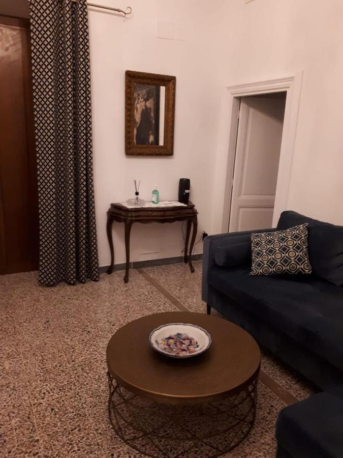 ブラッチャーノLa Casa Sotto Il Castelloアパートメント エクステリア 写真